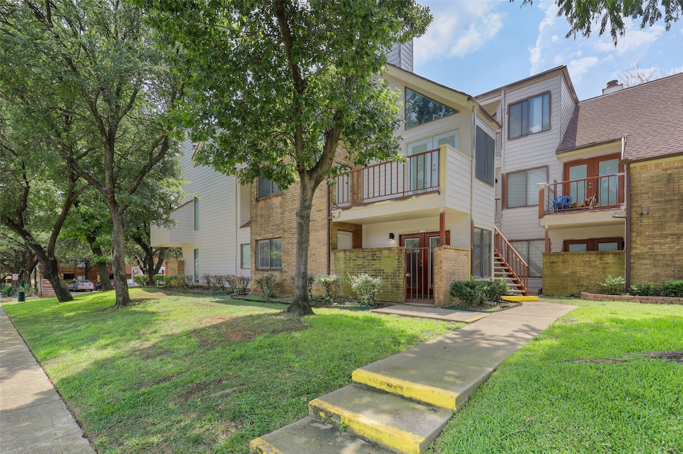 2312 Balsam Dr unit A105, Arlington, TX 76006 - photo 1