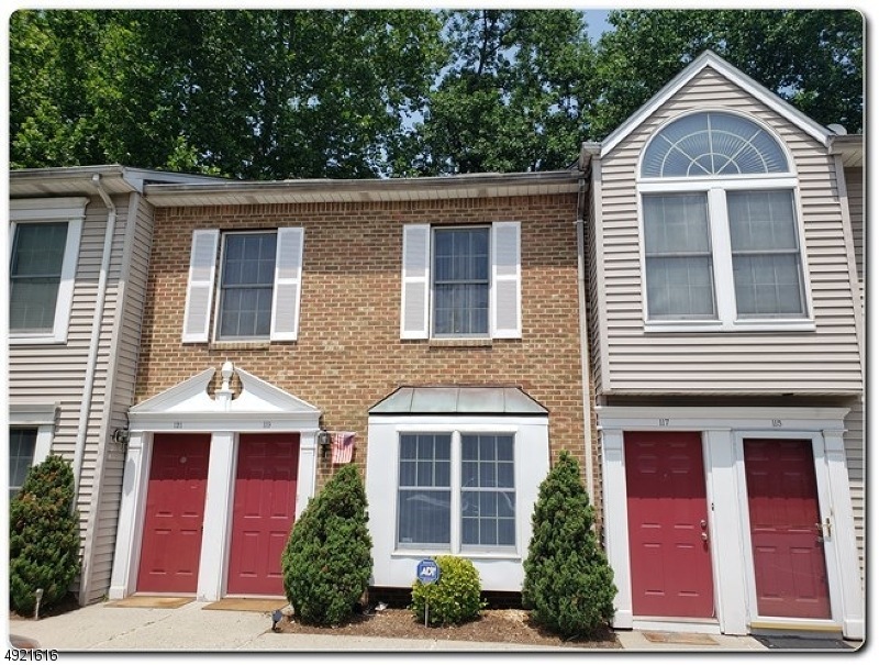 121 Tiffany Blvd, Newark, NJ 07104 - photo 1