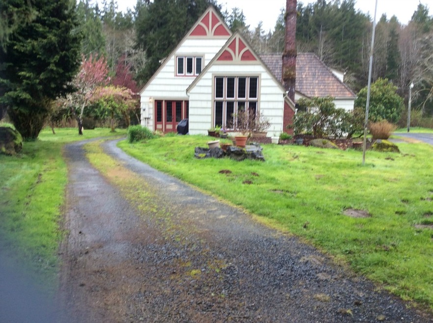 10263 State Rt 101, Raymond, WA 98577 - photo 1