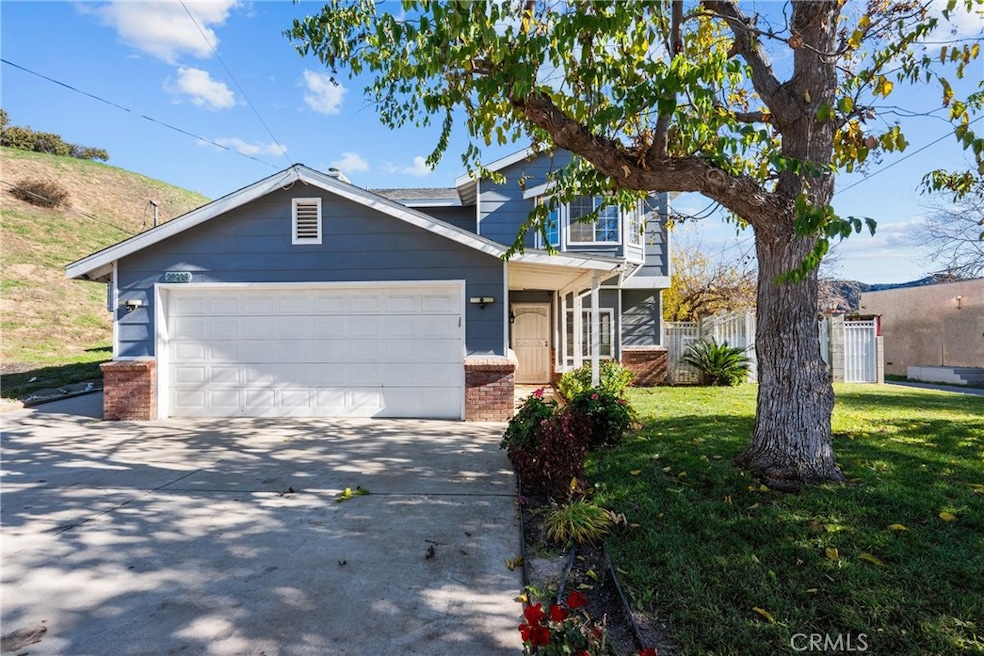 28938 Morningside Dr, Castaic, CA 91384 - photo 1