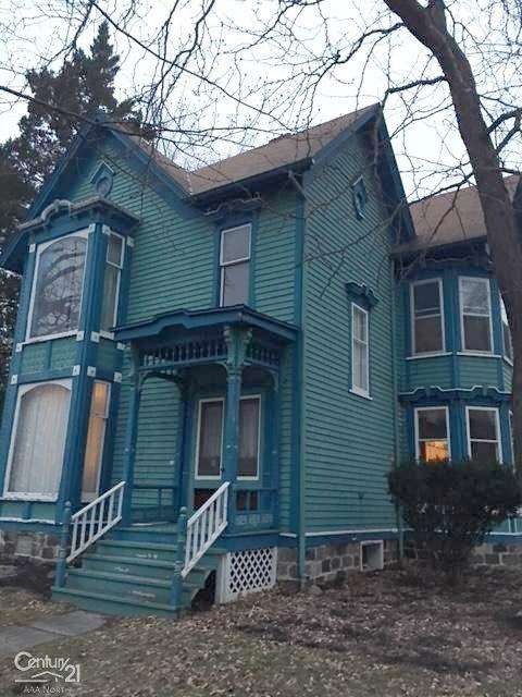 237 E St Clair Street