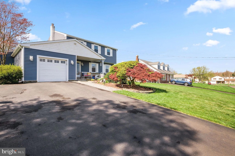 24 Driscoll Dr, Warminster, PA 18974 - photo 1