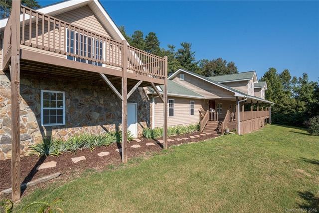 Sprawling ranch in quiet, relaxed setting with pri
