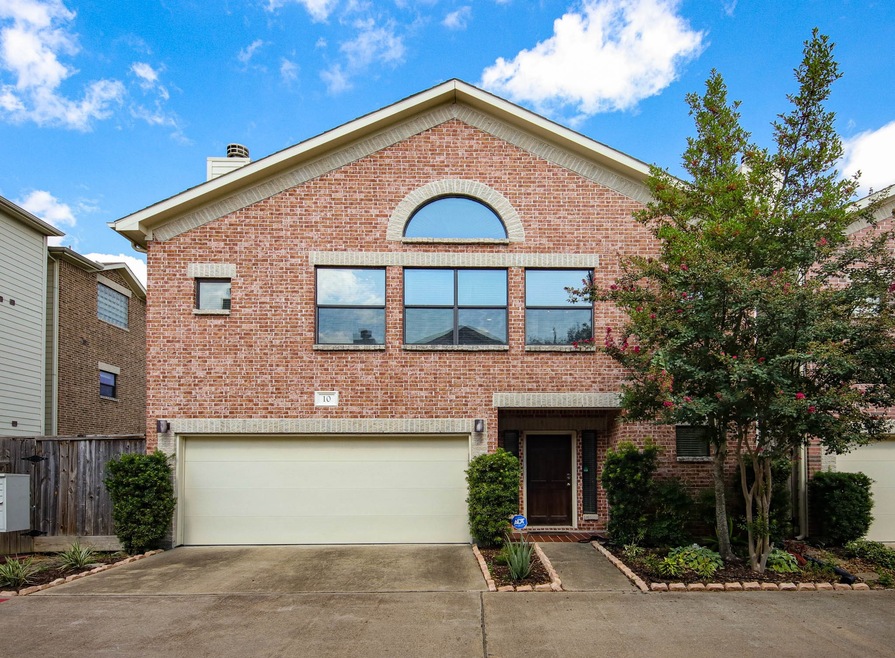 650 Westcross St unit 10, Houston, TX 77018 - photo 1