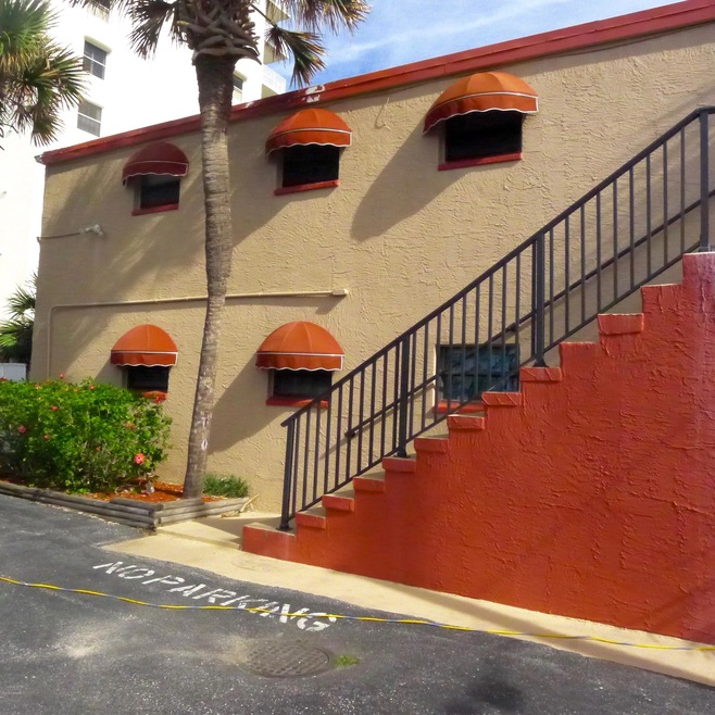 1167 Sands Point