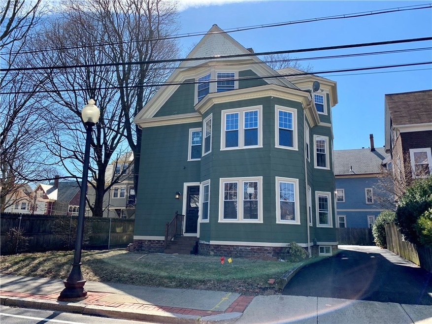 25 Armistice Blvd, Pawtucket, RI 02860 - photo 1