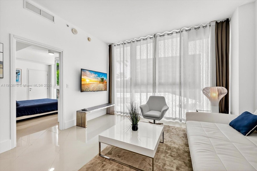 Continuum unit 503, Miami Beach, FL 33139 - photo 1