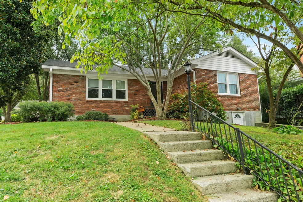 19 Ashmore Dr, Frankfort, KY 40601 - photo 1