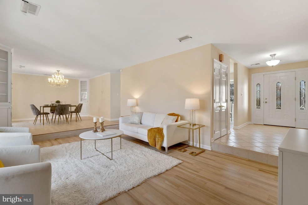 1510 Snughill Ct, Vienna, VA 22182 - photo 1