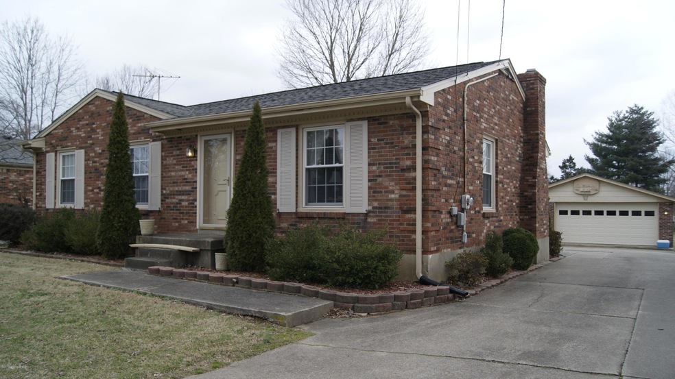 9418 Fairground Rd, Louisville, KY 40291 - photo 1