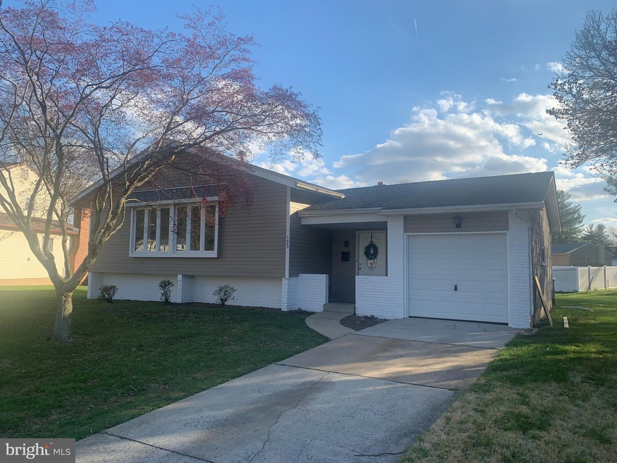 123 Westminster Dr, Mount Laurel, NJ 08054 - photo 1