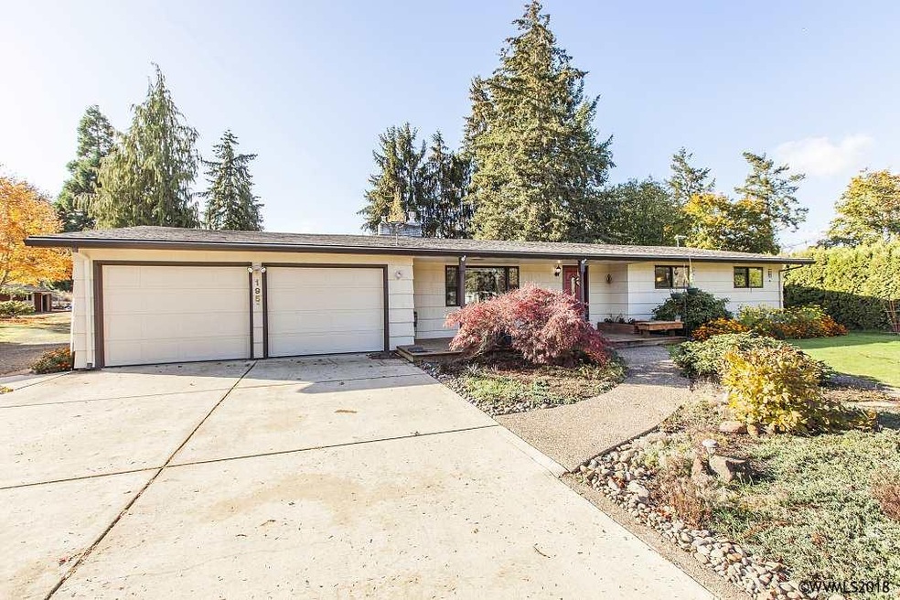 195 Oak Villa Rd, Dallas, OR 97338 - photo 1