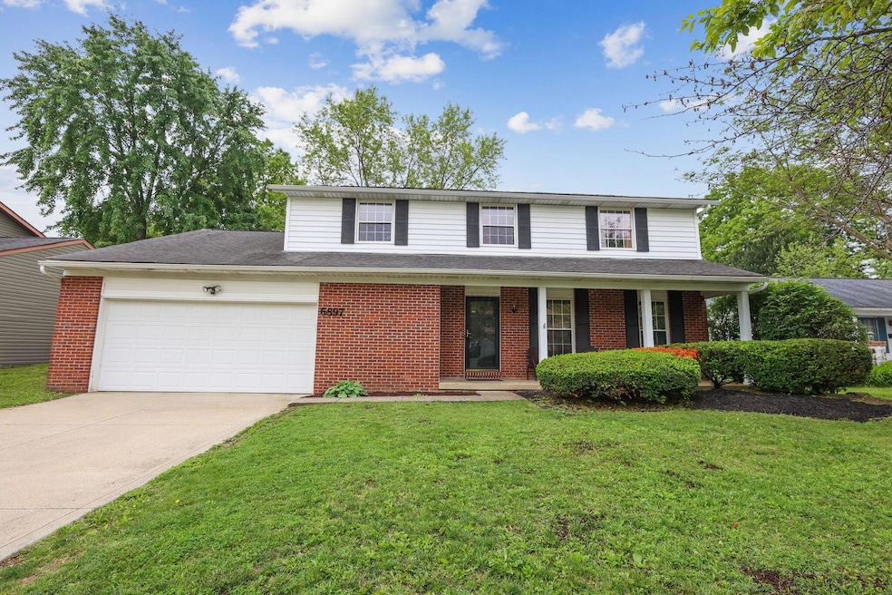 Welcome to 6897 Roundelay Rd N