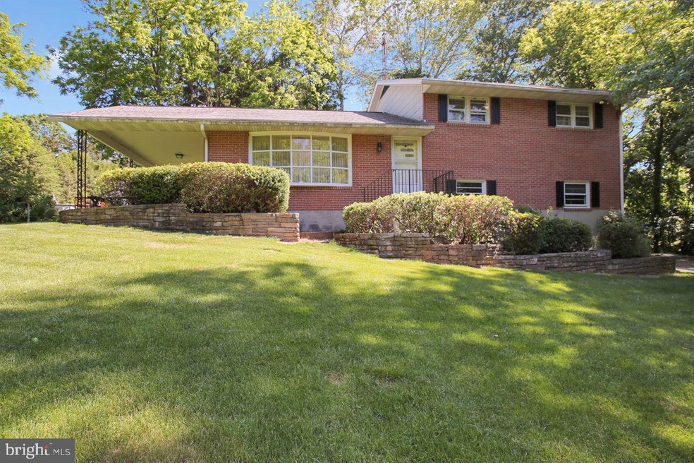 3409 River Rd, Reading, PA 19605 - photo 1