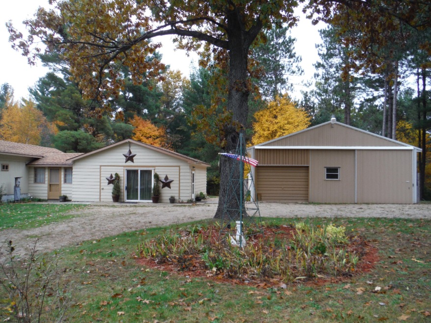 exterior w/ pole barn