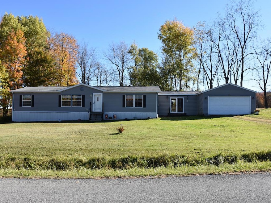 14414 Leboeuf Trail Rd, Centerville, PA 16404 - photo 1