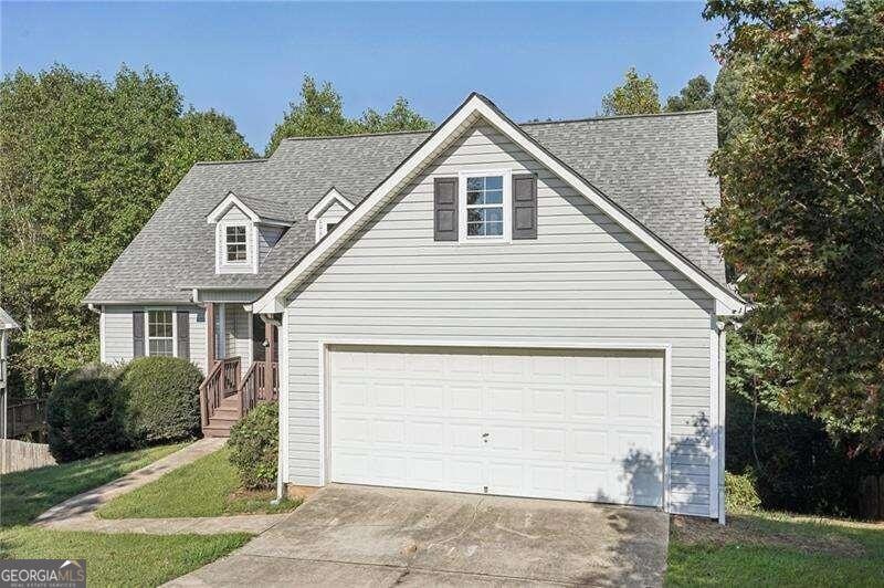 4732 Melbourne Trail, Flowery Branch, GA 30542 - photo 1