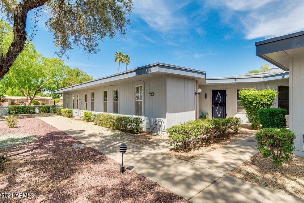 17477 N Del Webb Blvd, Sun City, AZ 85373 - photo 1