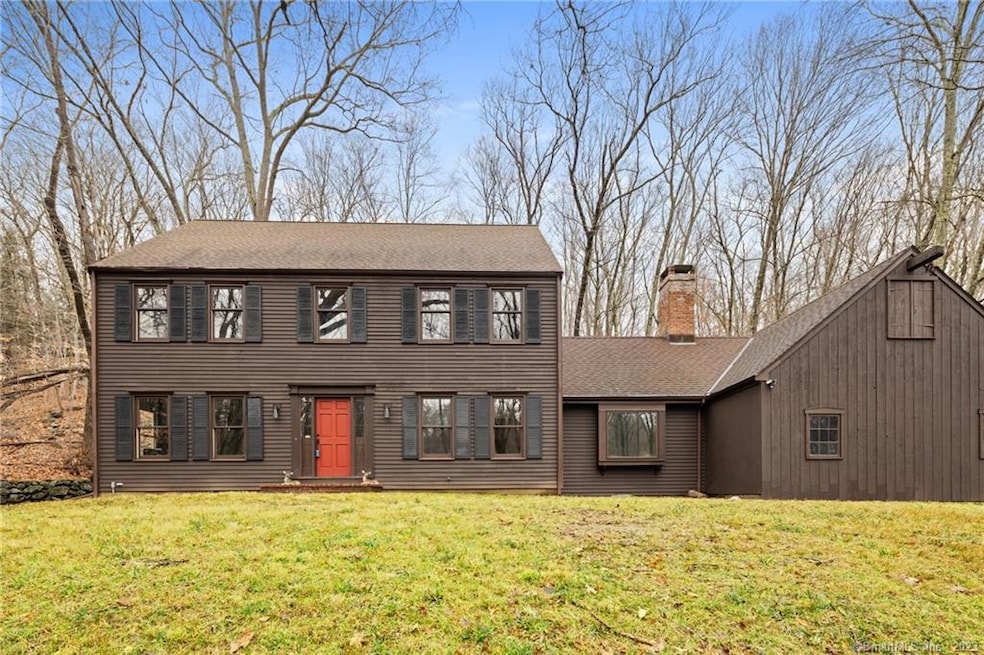 10 Dinglebrook Ln, Newtown, CT 06470 - photo 1