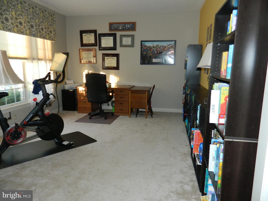 13559 Pulaski Dr, Hagerstown, MD 21742 - photo 1