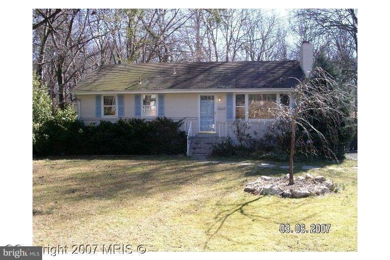 6007 Parkway Dr, Laurel, MD 20707 - photo 1