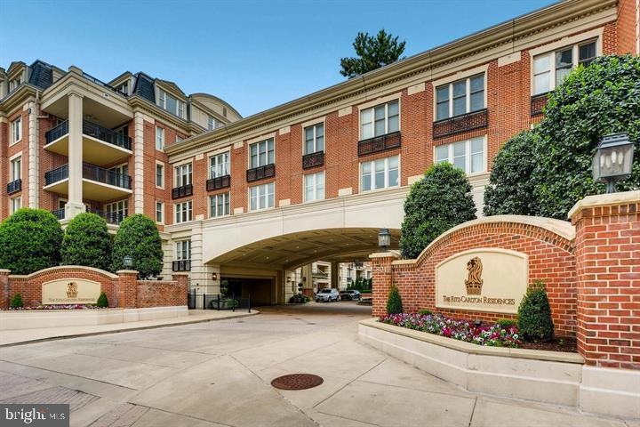 The Ritz-Carlton Residences, Baltimore, MD 21230 - photo 1