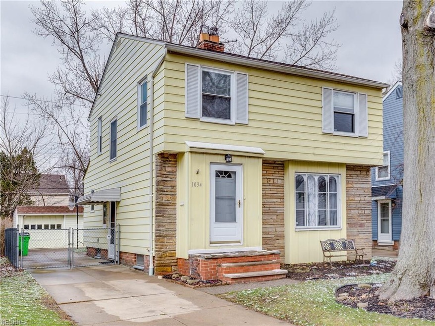Move in ready 3 bedroom 1.5 bath Colonial. Patio a