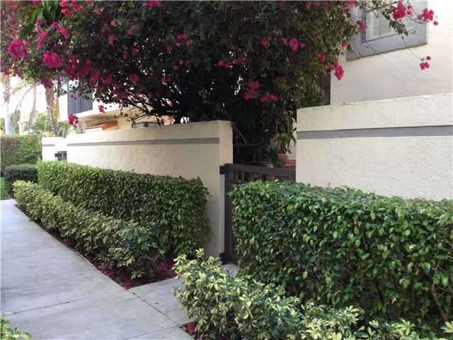 3535 Magellan Cir unit 528, Miami, FL 33180 - photo 1