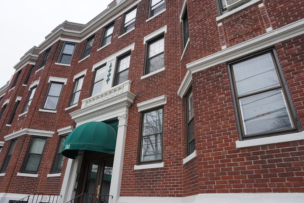 313 Allston St unit B, Brighton, MA 02135 - photo 1
