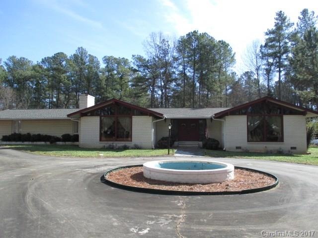 2323 Johnstown Rd Front