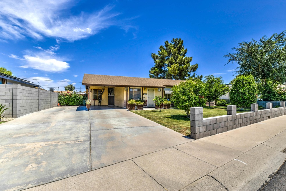 1738 W Cinnabar Ave, Phoenix, AZ 85021 - photo 1