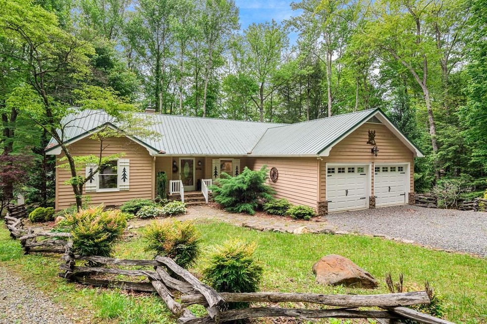 Sold $907,500 • Co-Listing Agent