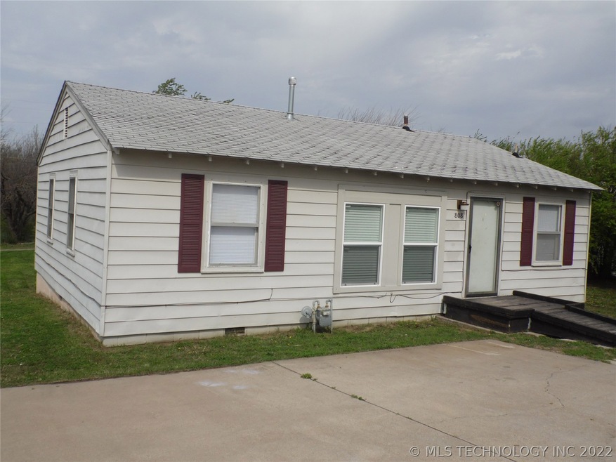 808 N 9th St, Sapulpa, OK 74066 - photo 1