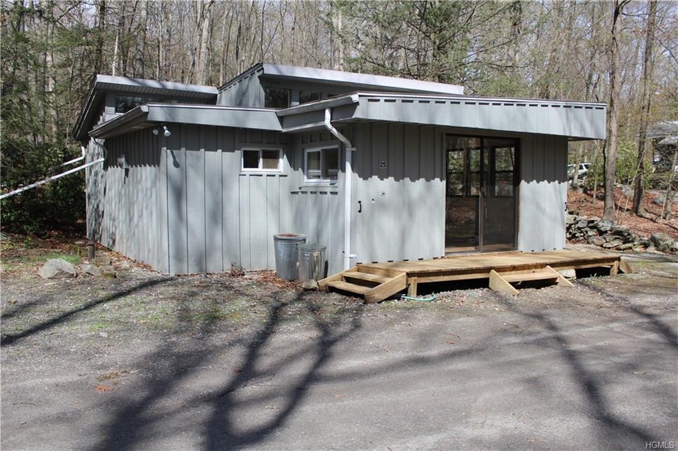 25 Trilsch Ct, Carmel, NY 10512 - photo 1