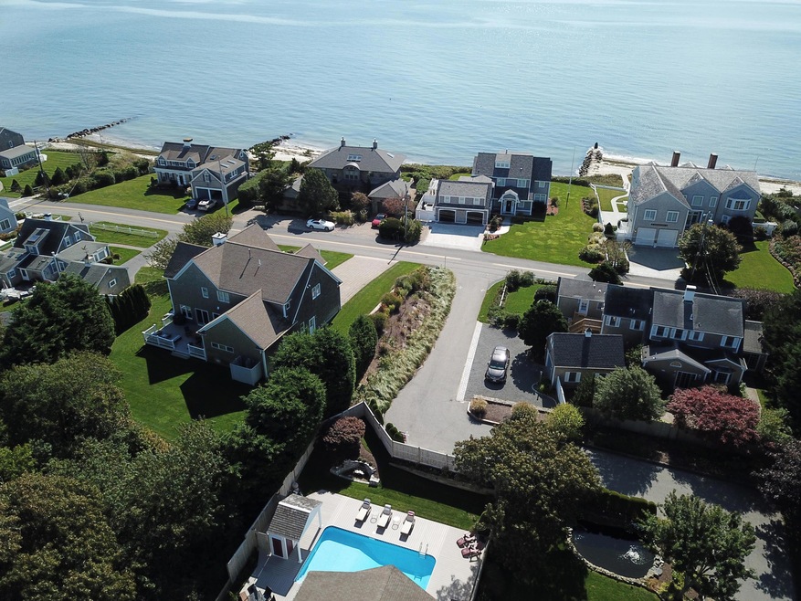Nantucket sound steps away