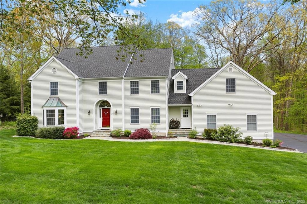 24 Topaz Ln, Trumbull, CT 06611 - photo 1