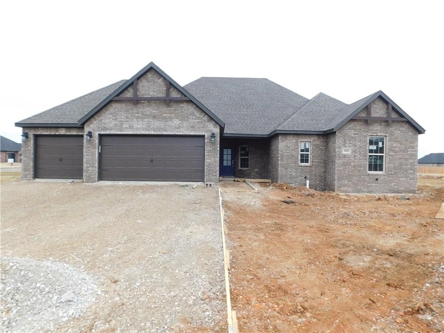 18282 Phelps Cir, Fayetteville, AR 72704 - photo 1