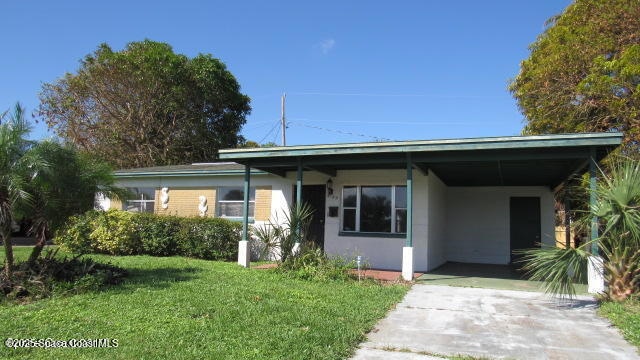 3042 Plummer Cir, Melbourne, FL 32901 - photo 1