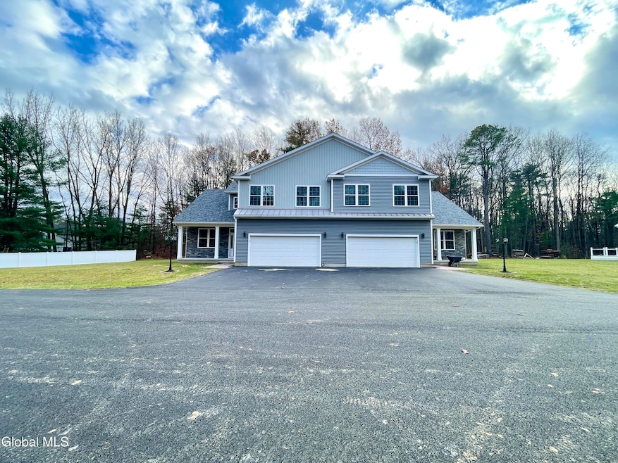 11 Poplar Dr unit B, Halfmoon, NY 12065 - photo 1