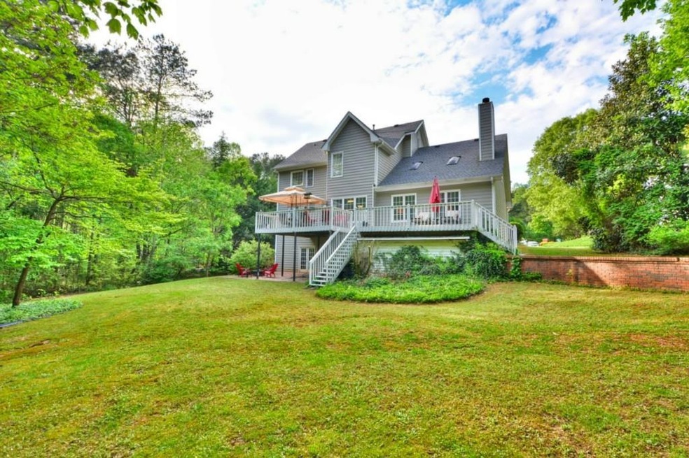 550 Shore Dr, Suwanee, GA 30024 - photo 1