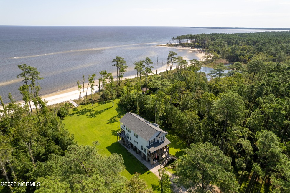 710 Sandy Point Dr, Beaufort, NC 28516 MLS 100399484