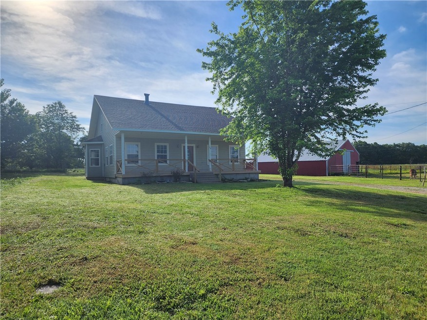 710 S Maple Rd, Colcord, OK 74338 - photo 1