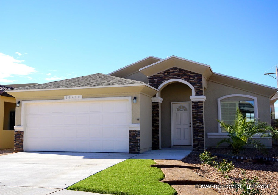 13924 Lago Vista Ave, Horizon City, TX 79928 - photo 1