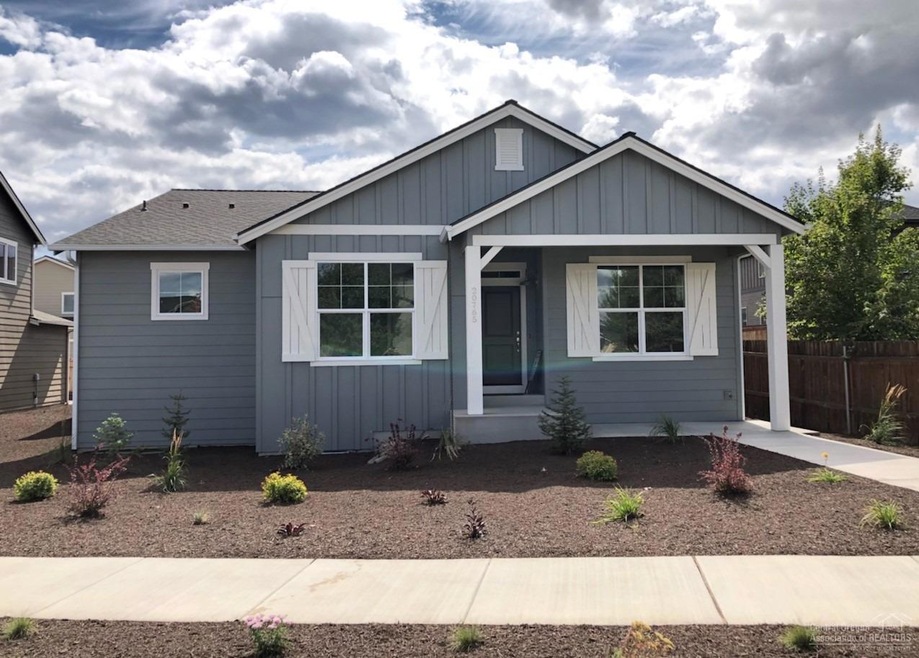 20765 Rockhurst Way, Bend, OR 97701 - photo 1