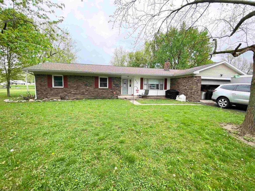 312 E Canal St, Windfall, IN 46076 - photo 1