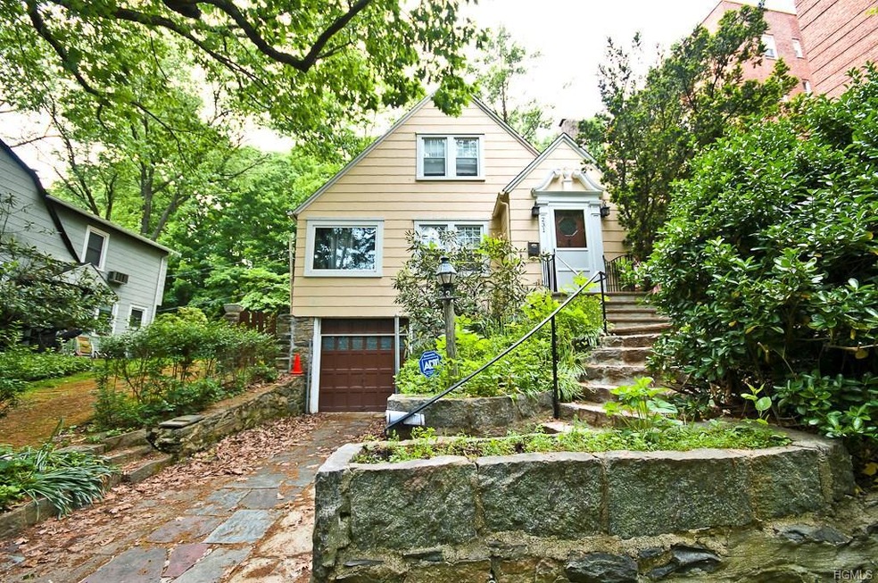 231 Parkview Ave, Bronxville, NY 10708 - photo 1