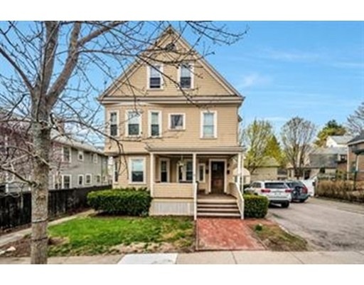 18 Oakland St unit 1, Newton, MA 02458 - photo 1