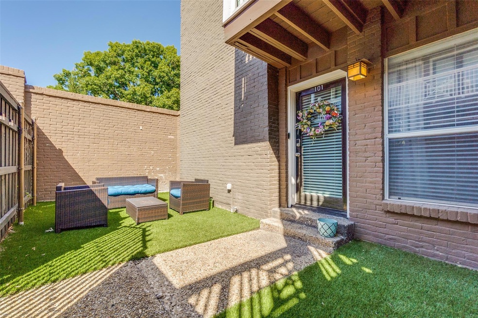 5938 Sandhurst Ln unit 101, Dallas, TX 75206 - photo 1