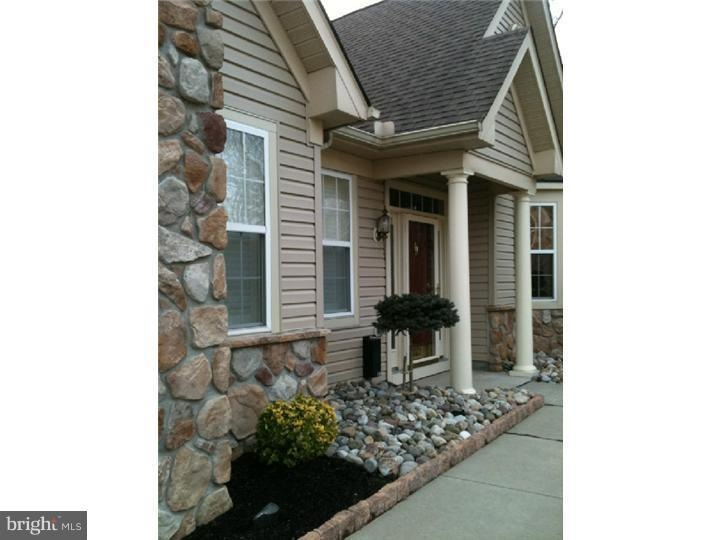 660 Bellflower Rd unit V275, Langhorne, PA 19047 - photo 1