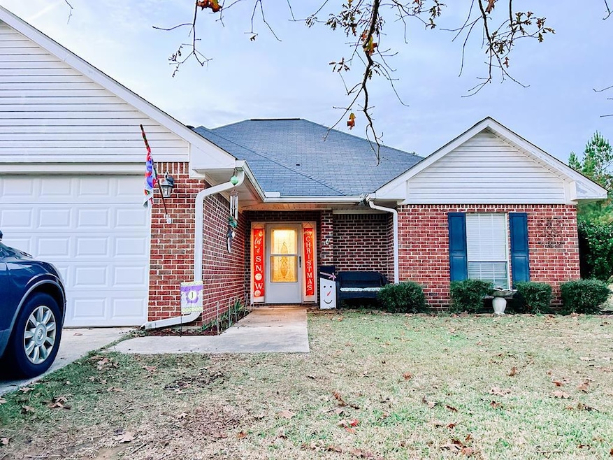 28 Crimson Ln, Picayune, MS 39466 - photo 1